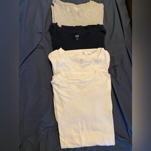 Lot of 4 Classic V Neck Tees Navy, White, Gray (Gap and Marc Anthony)